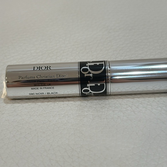 NWT Dior DIORSHOW Iconic Overcurl Mascara NOIR/BLACK Travel Size - Picture 4 of 4